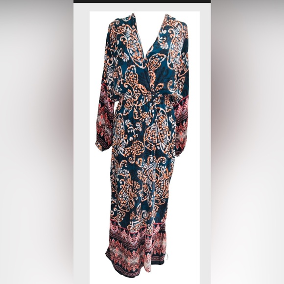 ❣️❣️BOHEMIAN WRAP KIMONO Maxi Dress❣️❣️ - Picture 1 of 8